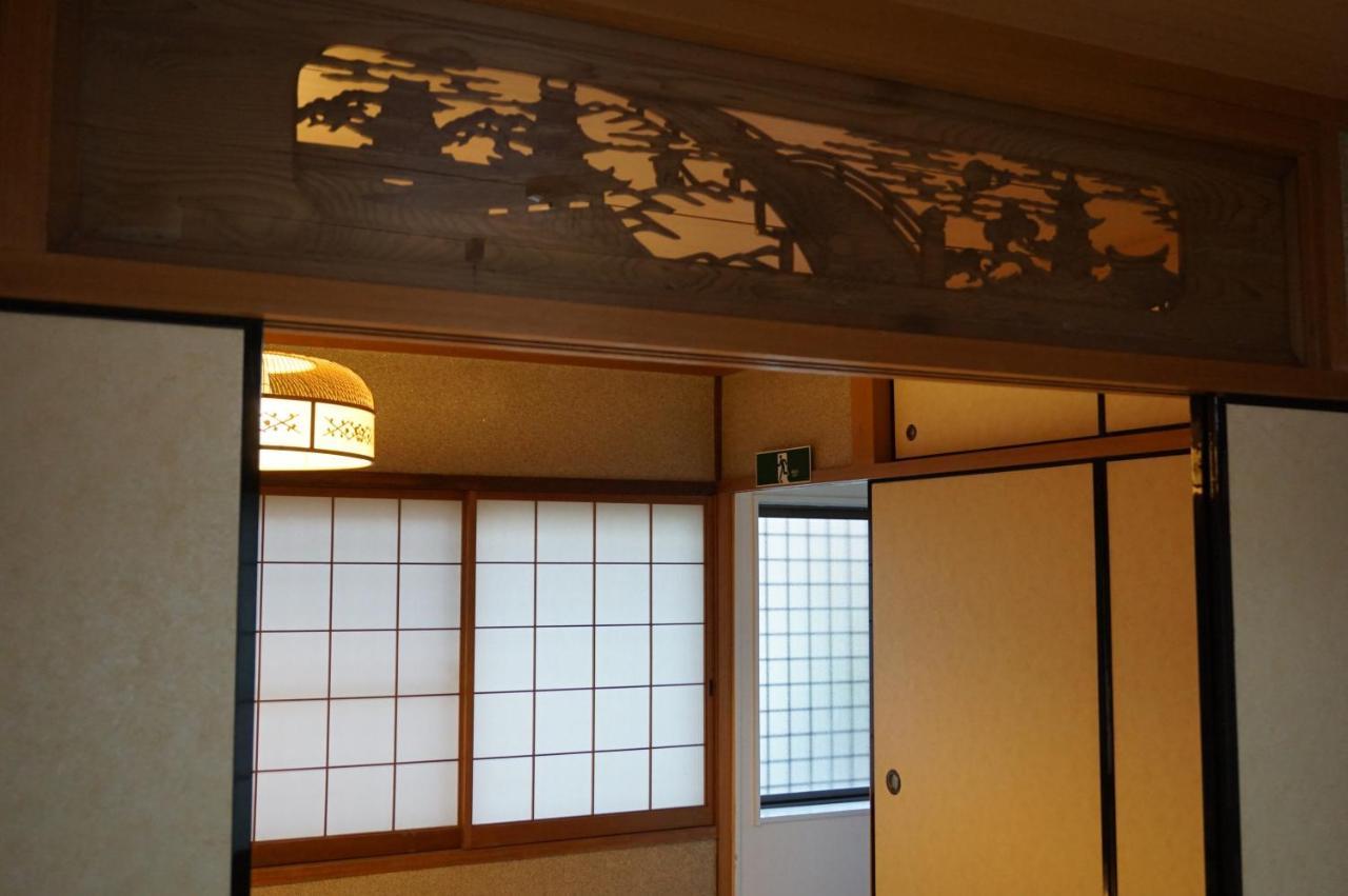 Guesthouse Ten-Roku - Female Only Osaka Bagian luar foto