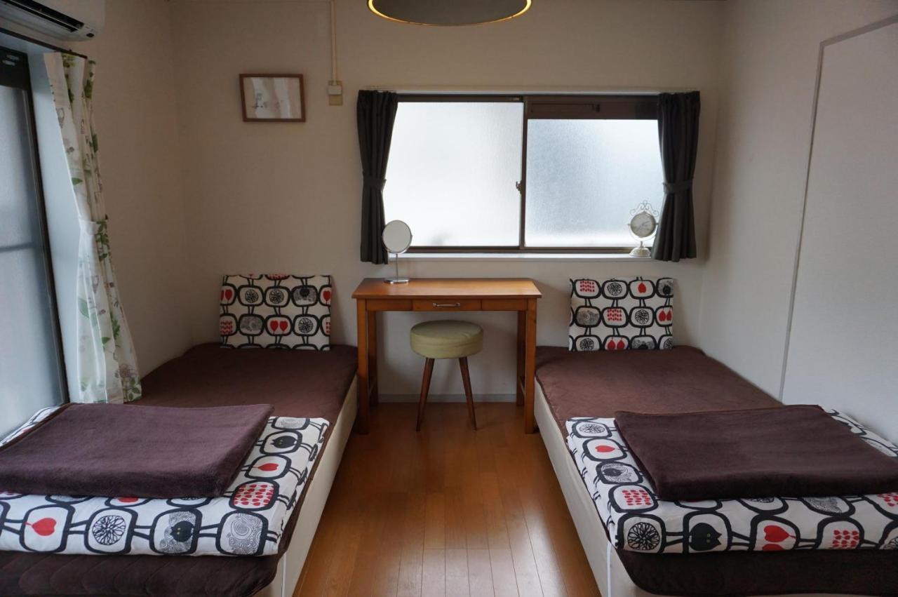 Guesthouse Ten-Roku - Female Only Osaka Bagian luar foto