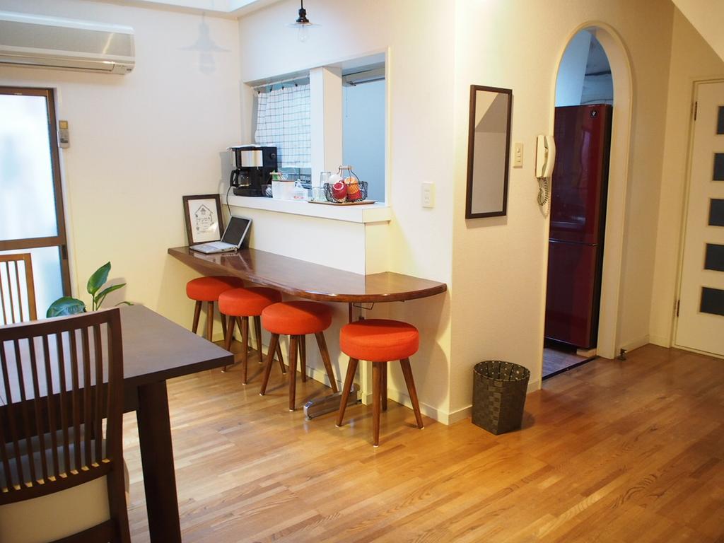Guesthouse Ten-Roku - Female Only Osaka Bagian luar foto